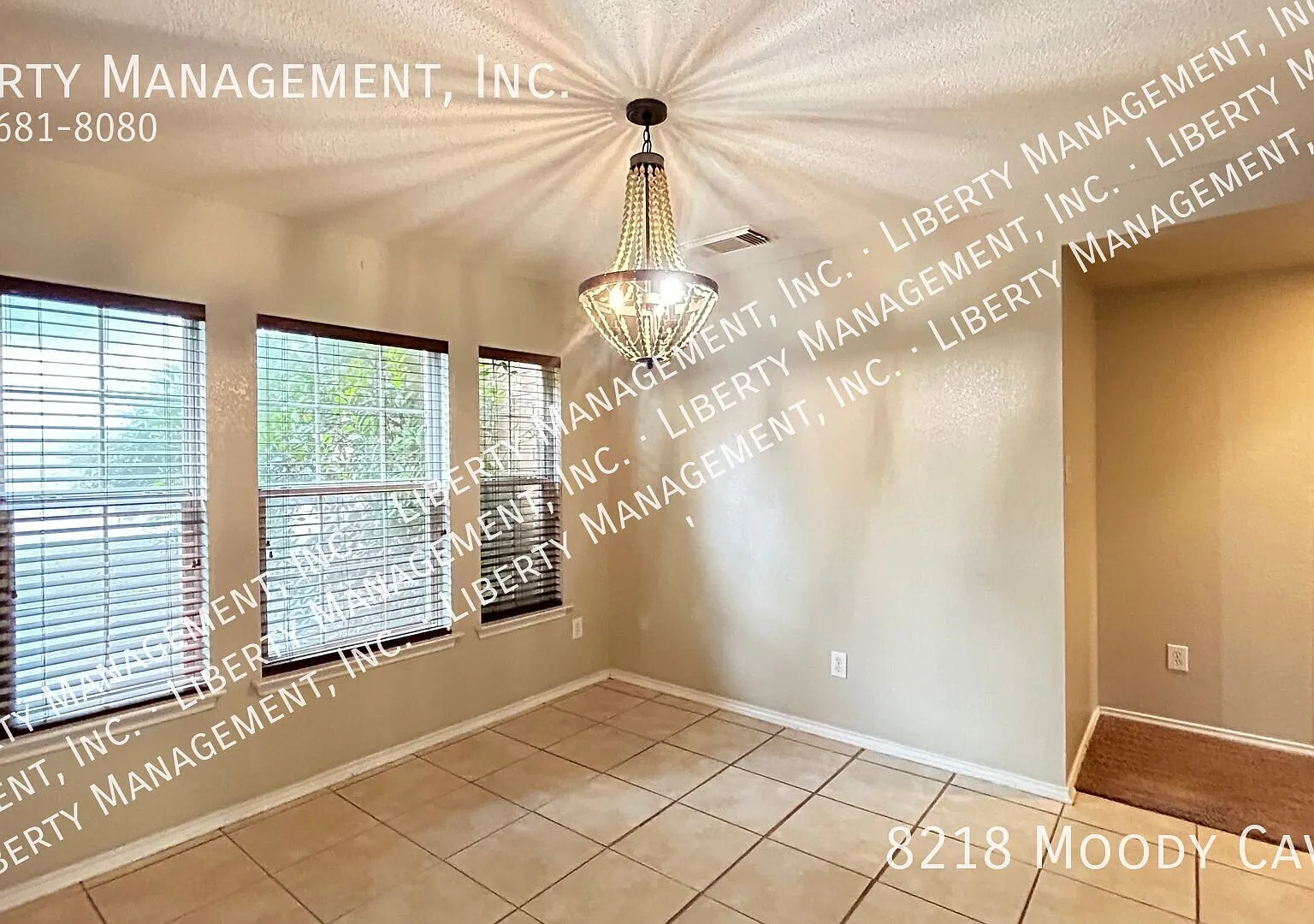 Beautiful and Spacious Home — Photo 3