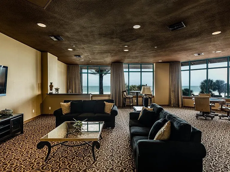 1560 Gulf Blvd #1605 — Photo 38