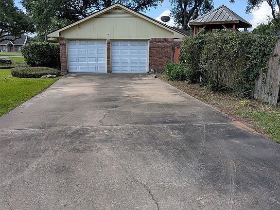 2nd image of 1206 Terrace Dr