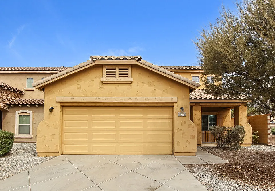 5206 W Glass Ln