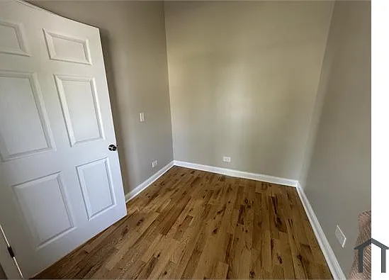 6348 S Langley Ave #2 — Photo 3