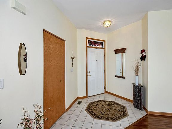 3rd image of 21121 W Cypress Ct