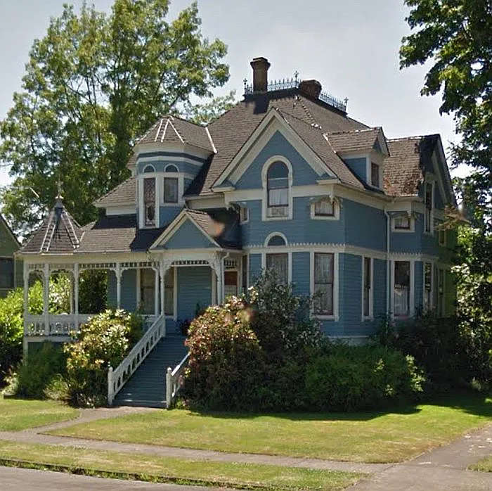 540 6th Ave SW photo 1