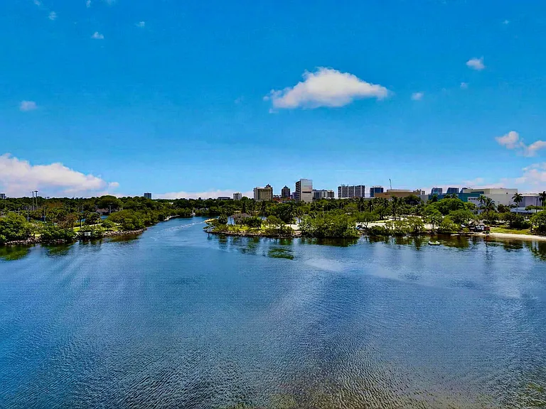 1170 N Federal Hwy #501 — Photo 9