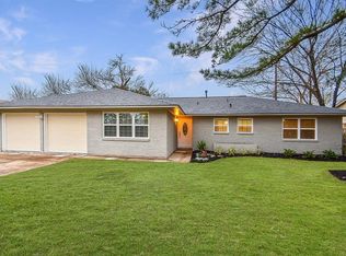 5226 Saxon Dr, Houston, TX 77092