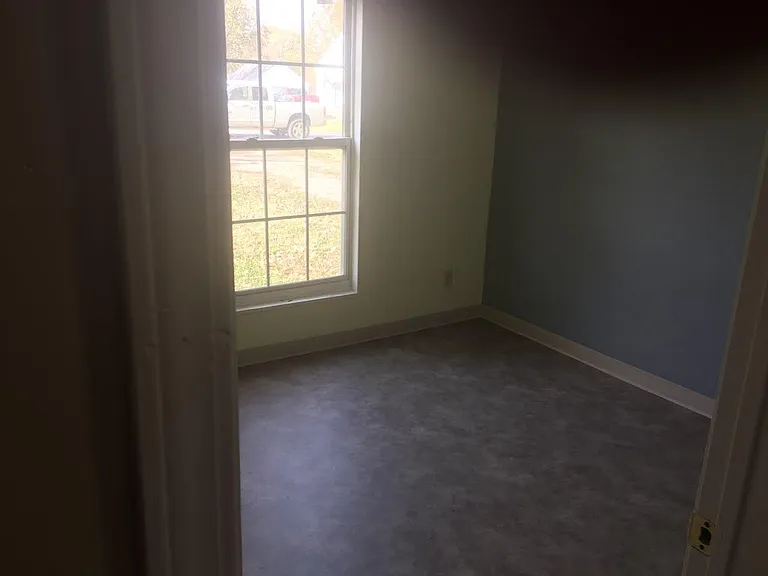 38 Irma Ln — Photo 7