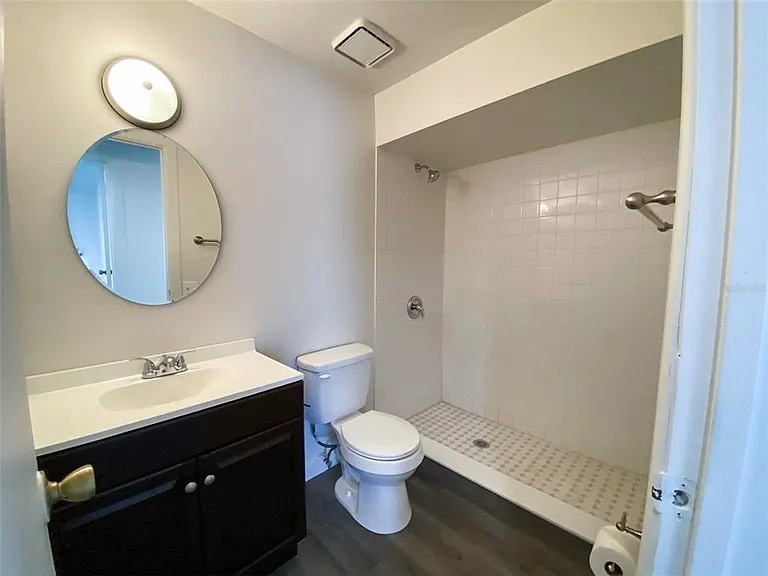 28046 Lois Dr — Photo 10