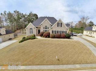 1139 Maple Creek Rdg, Loganville, GA 30052