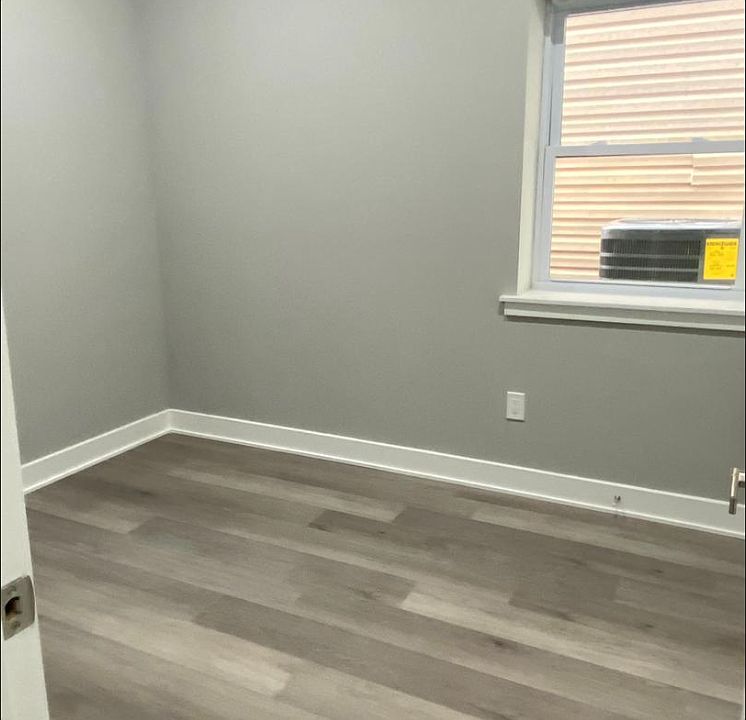 1st image of 1722 N Marshall St APT 1