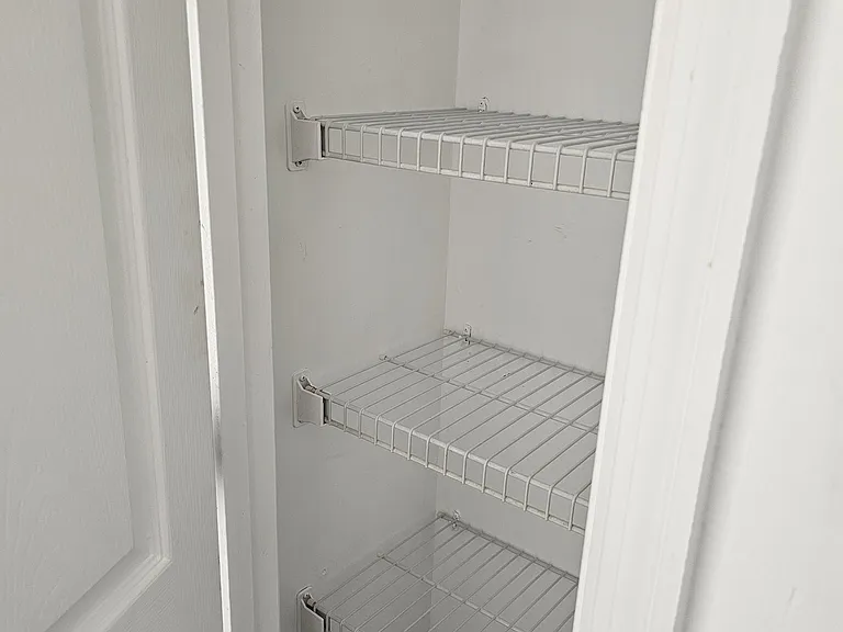 215 Strawberry Ct — Photo 10