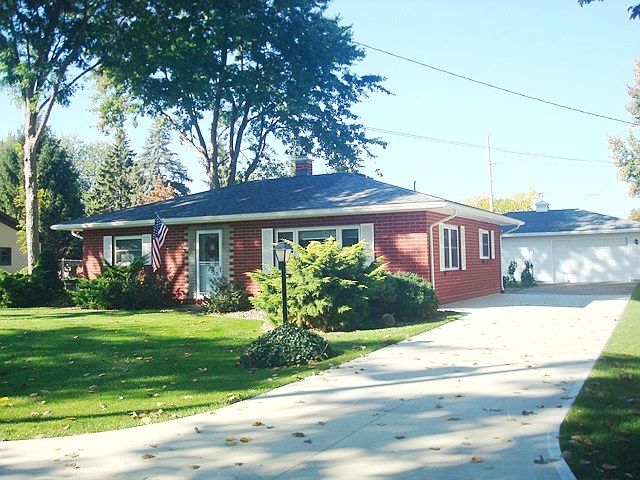 1st image of 250 N Margaret Dr