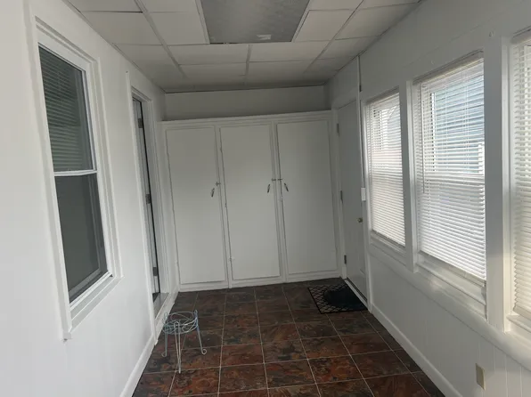 3468 Mendon Rd, Cumberland, RI 02864