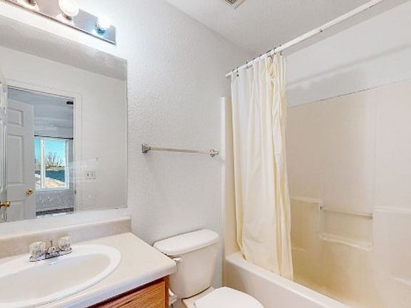 3rd image of 121 23rd Avenue Ct