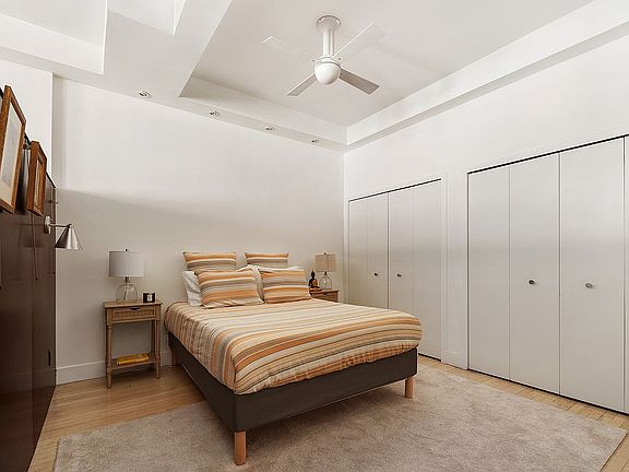 5th image of 125 E 12th St APT 2H
