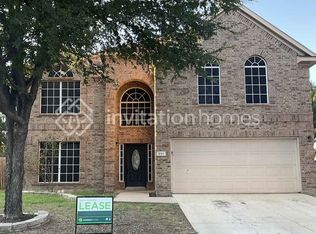 801 Dayspring Dr, Denton, TX 76210