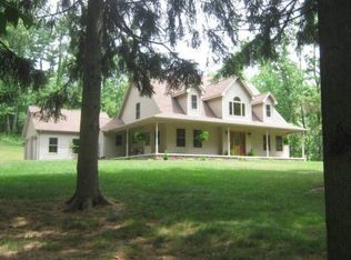 7802 Camp Ernie Rd, Abbottstown, PA 17301