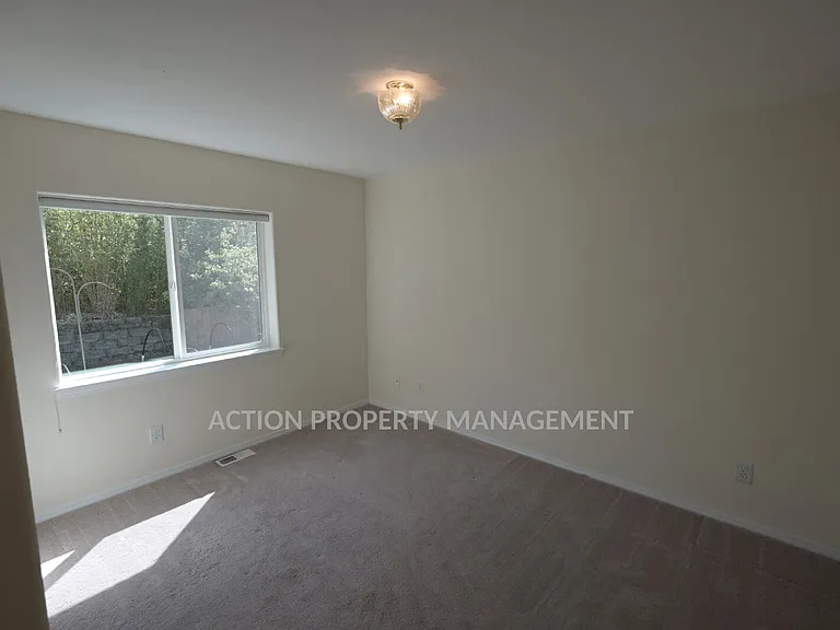 70 Amethyst Dr — Photo 25