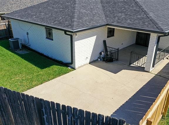 3rd image of 4416 Wilson Dr