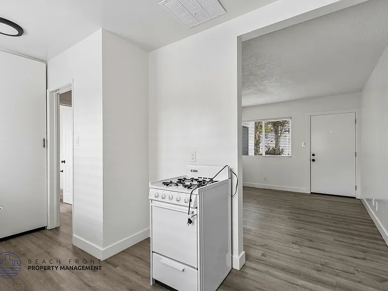 4431-4441 W. 118th St.; 4418-4442 W. 117th St. — Photo 38