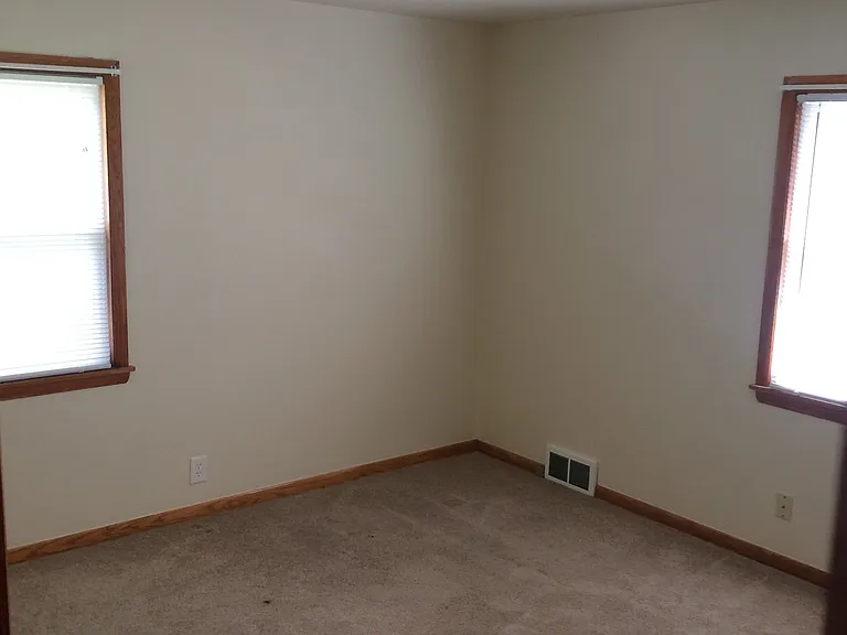 12212 W Dearbourn Ave #2 — Photo 28
