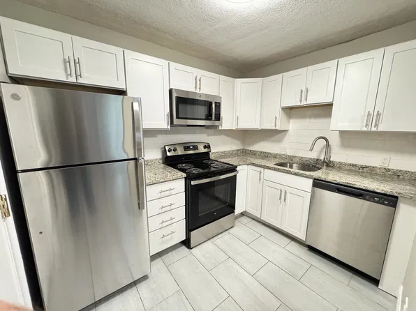 (undisclosed Address), Newton, MA 02466