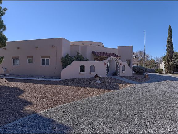 3rd image of 1036 Esplanada Cir
