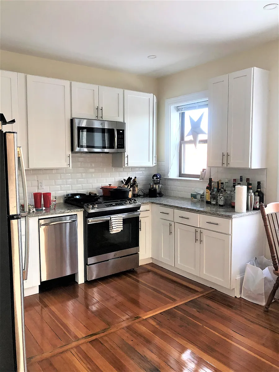 Building Photo - 9 Seaverns Ave #3F