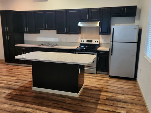 3rd image of 404 Legion Way SE Ste 305