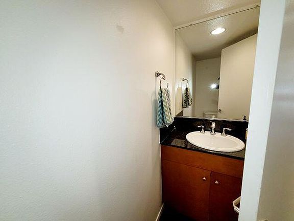 5th image of 3545 Sunburst Blvd