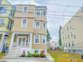 261 22nd St