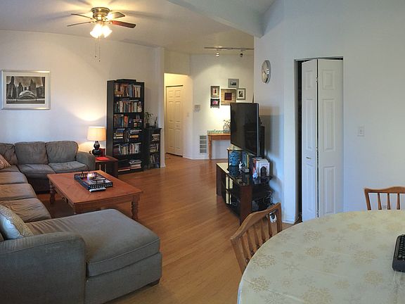 3rd image of 3702 N Paulina St