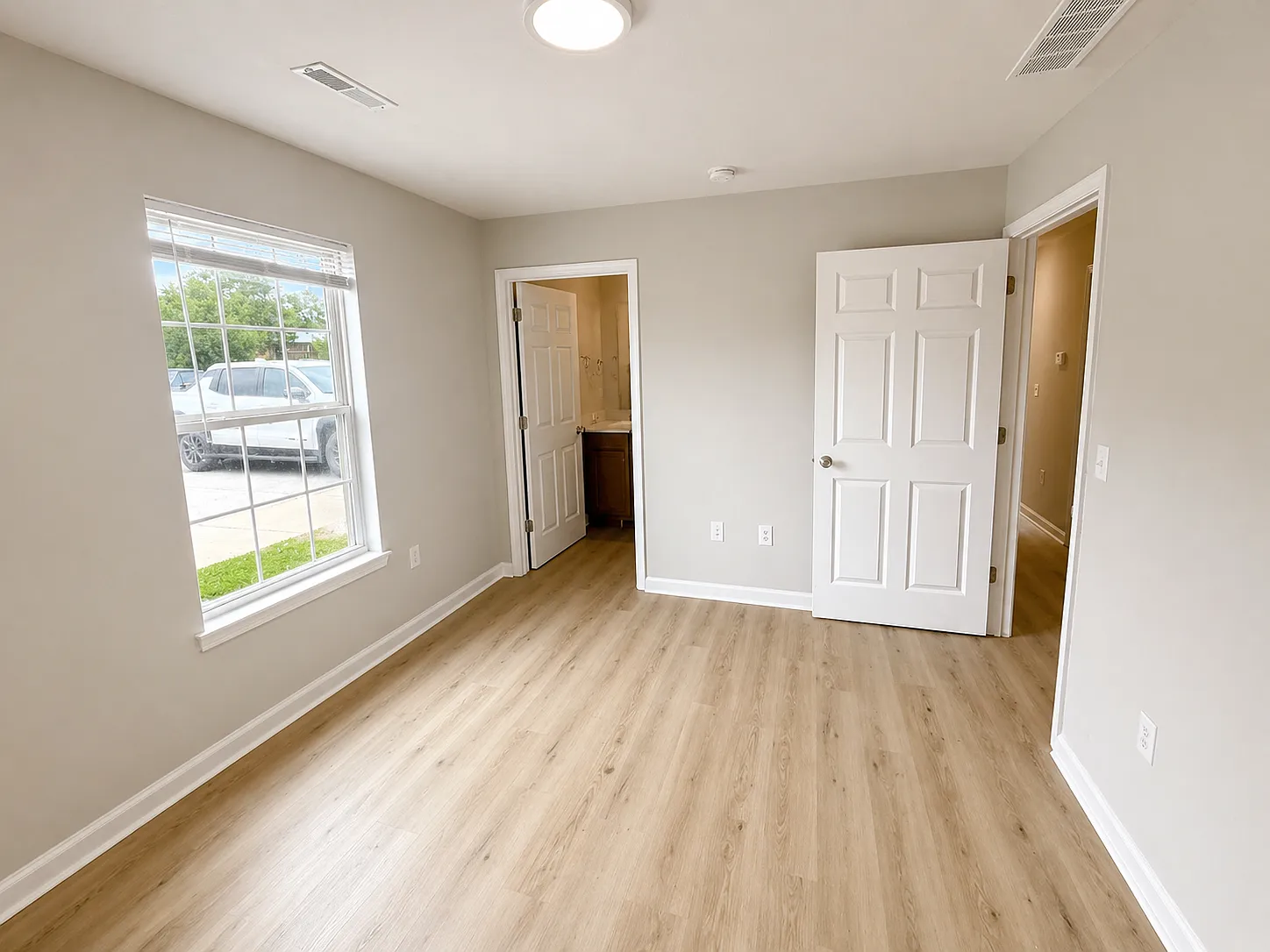 Amanda Place Apartments — Photo 4