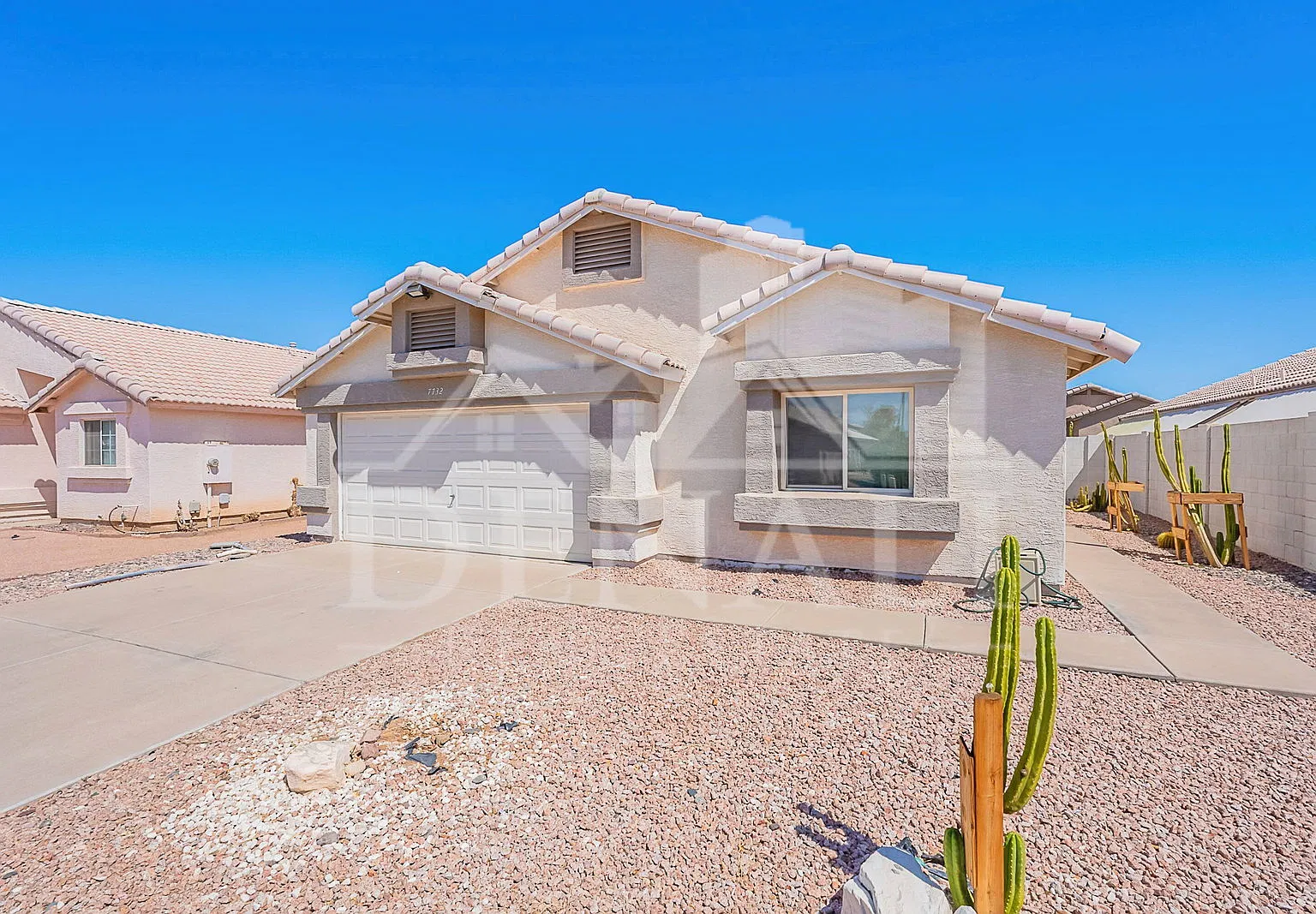 3 bed, 2.0 bath, 1609 sqft, $2,195 — Photo 3