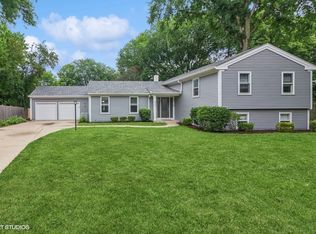 846 Mandrake Dr, Batavia, IL 60510