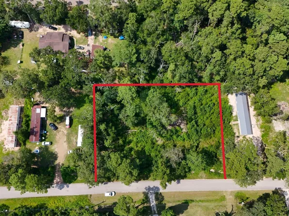 21289 Walker Dr, Conroe, TX 77306