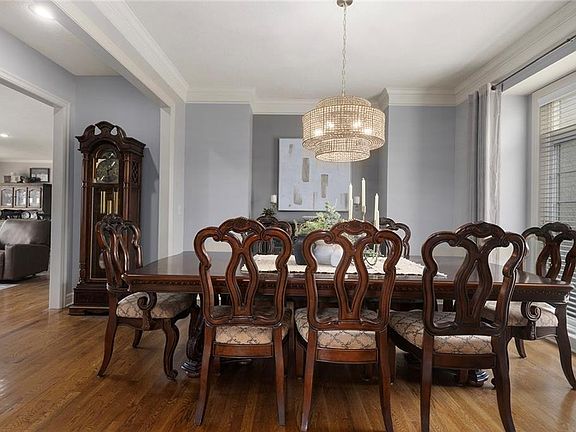 5th image of 26032 W 150th St