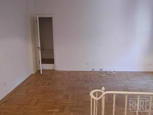 Sold by Brooklyn Heights Real Estate Inc | media 14