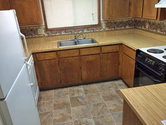 4377 Marcum Ln — Photo 3
