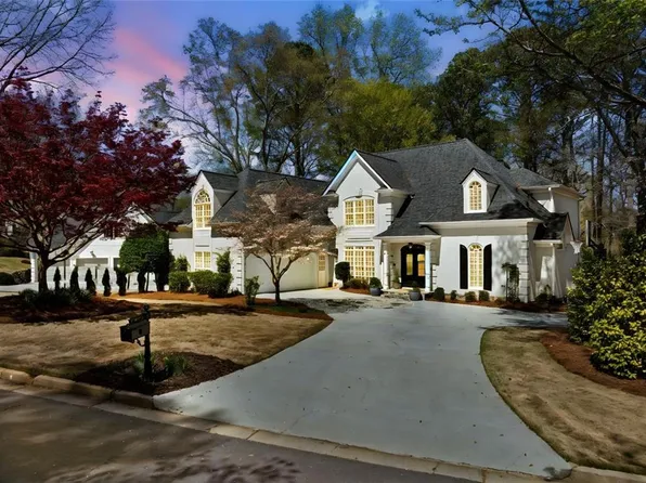 302 W Country Dr, Johns Creek, GA 30097