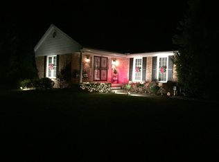 513 Running Creek Pl, Douglass Hills, KY 40243