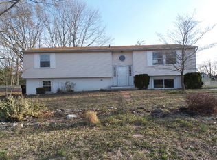 48 Prospect Ave, Sicklerville, NJ 08081