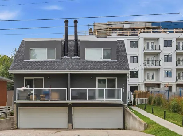 2115 N 35th Ave SW #B, Calgary, AB T2T 2E4
