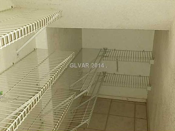 4th image of 1521 Camarillo Dr