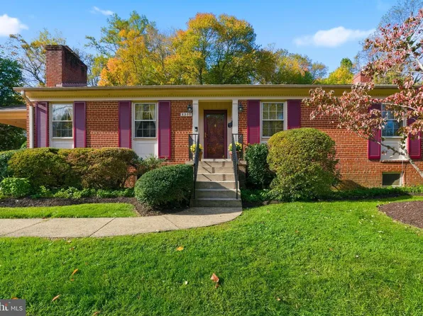 8200 Beech Tree Rd, Bethesda, MD 20817