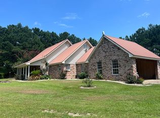 2520 SW Bogue Chitto Rd, Smithdale, MS 39664