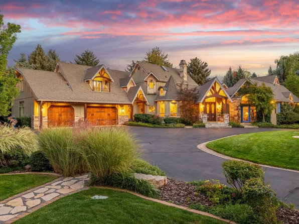 2238 E Cottonwood Cove Ln, Salt Lake City, UT 84121