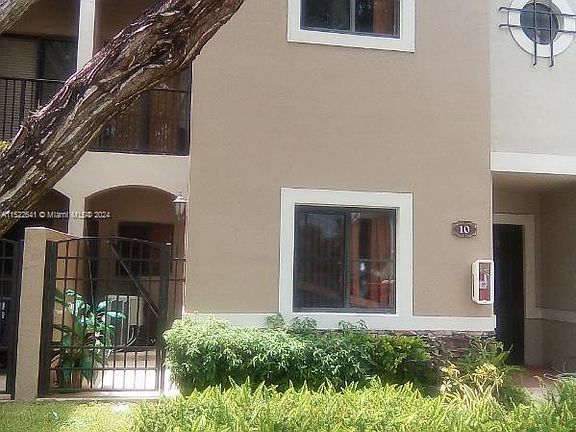 5th image of 22811 SW 88th Pl Unit 10-22