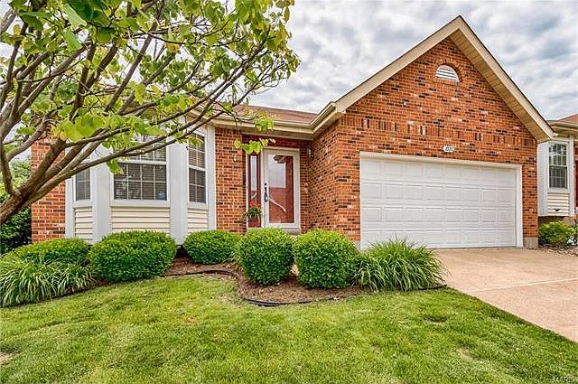 1st image of 1020 Forder Square Dr