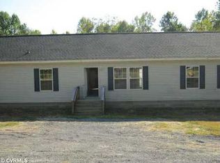 738 Trimmers Shop Rd, West Point, VA 23181