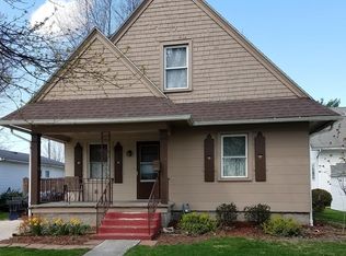 681 N Poplar St, Fostoria, OH 44830
